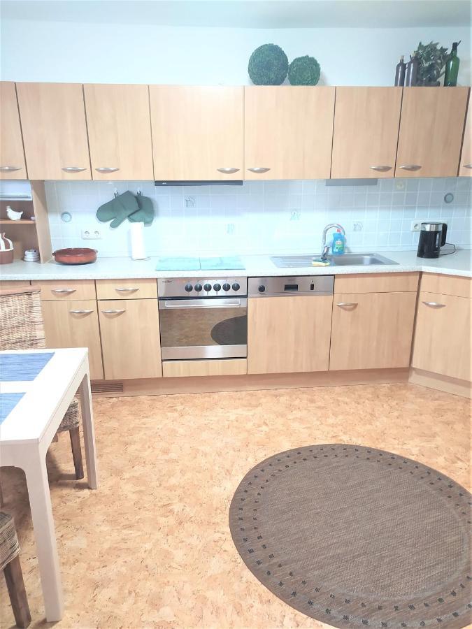 Apartment Schoene Geraeumige Ganze Als